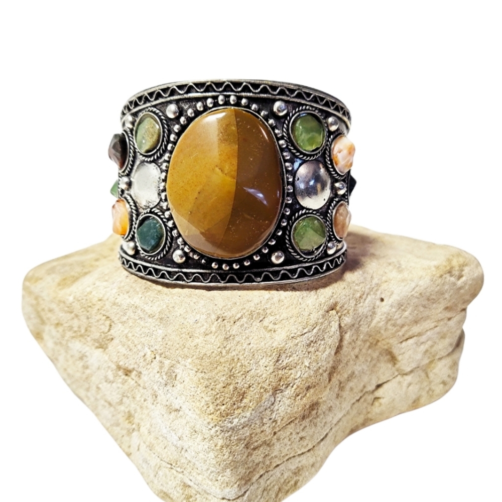 🌈ISO!!!! Boho Artisan Agate Treasures Cuff Bracelet